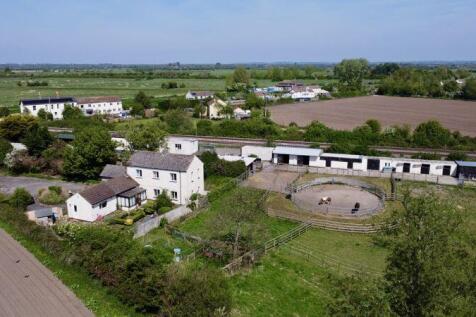 Curload, Taunton TA3 4 bed equestrian property for sale