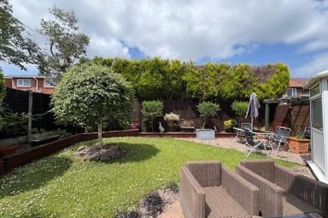 Dene Hollow, Stockport SK5 3 bed house for sale