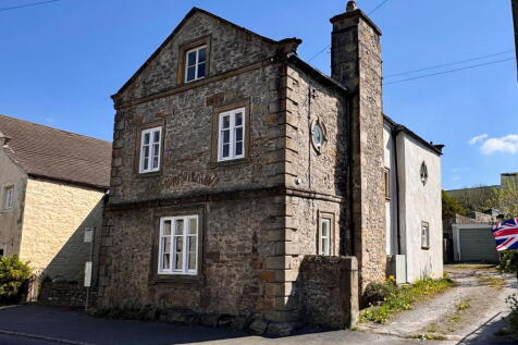 Main Street,West Witton,Leyburn,DL8 4LP 3 bed character property for sale