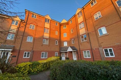 2 bedroom ground floor flat for sale