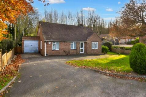 Duncton, Near Petworth, West Sussex 3 bed detached bungalow for sale