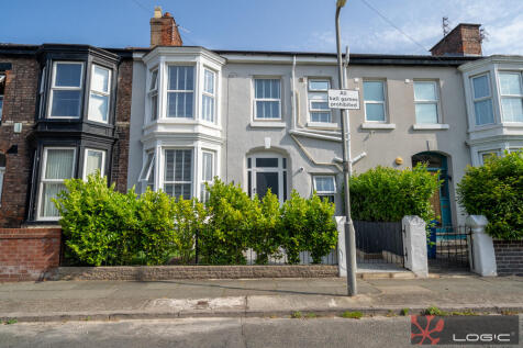 7 bedroom terraced house for sale