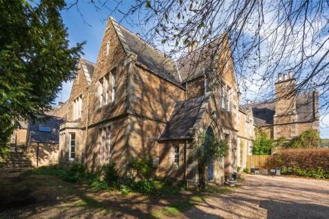 Holy Trinity Rectory, 20 High Cross... 5 bed semi