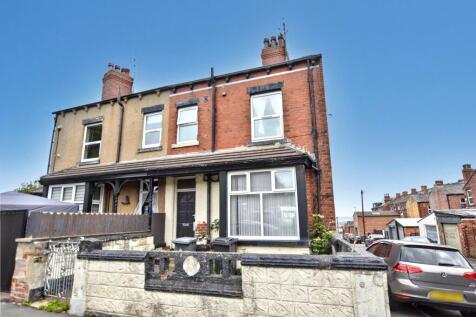 Temple Crescent, Leeds, West Yorkshire 3 bed terraced house for sale