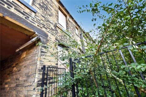 Melrose Street, Bradford, West Yorkshire 2 bed terraced house for sale