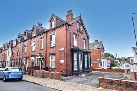 Cardigan Road, Leeds, West Yorkshire 5 bed end of terrace house for sale