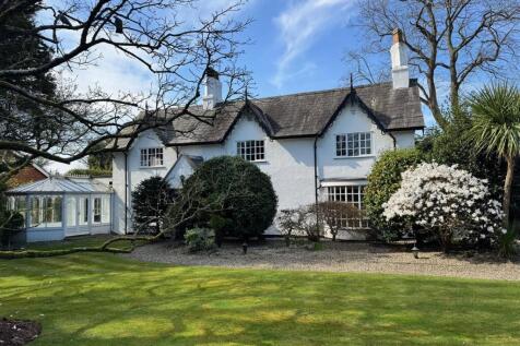 White Lodge, The Greenside, Wrea Green 4 bed detached house for sale