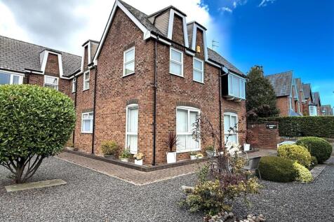 St Cuthberts Court, Church Road, Lytham 2 bed apartment for sale
