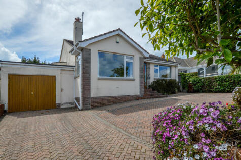 Torquay TQ2 2 bed detached bungalow for sale