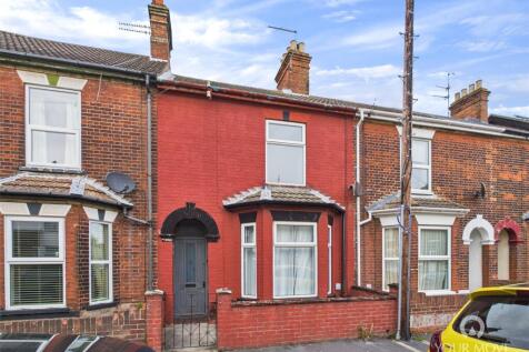 St Margarets Road, Suffolk NR32 3 bed terraced house for sale