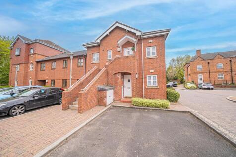 Old Hall Gardens, Shirley, B90 3 bed flat for sale