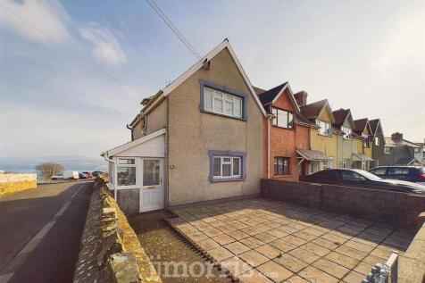 End of terrace house for sale