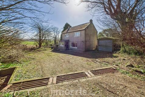 Ddolgwm, Cefn Road, Dwrbach, Fishguard 2 bed country house for sale