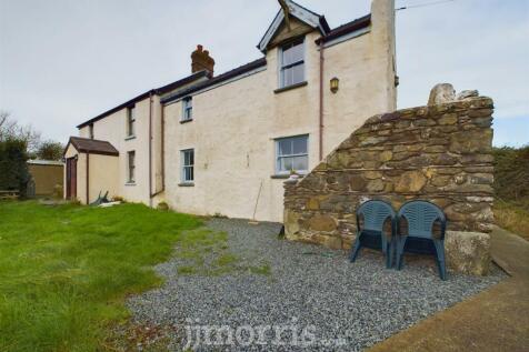 4 bedroom smallholding for sale