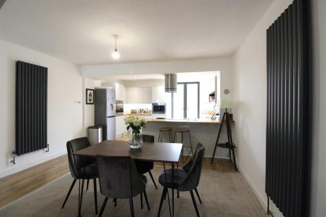 Park Road, Cowes PO31 3 bed house for sale