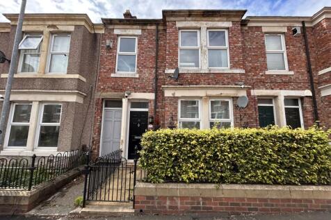 Westbourne Avenue, Bensham... 2 bed flat for sale