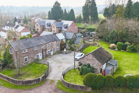 Bullo Pill, Gloucestershire, GL14 1ED 5 bed detached house for sale