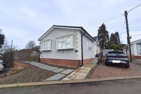 Saltmarshe Castle Park, Bromyard HR7 2 bed park home for sale