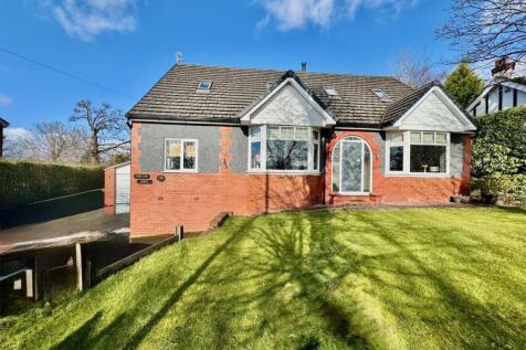Stockport Road West, Bredbury... 6 bed detached house for sale