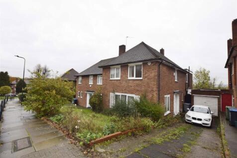 Kings Drive, Wembley, Middlesex, HA9 9HN 4 bed semi