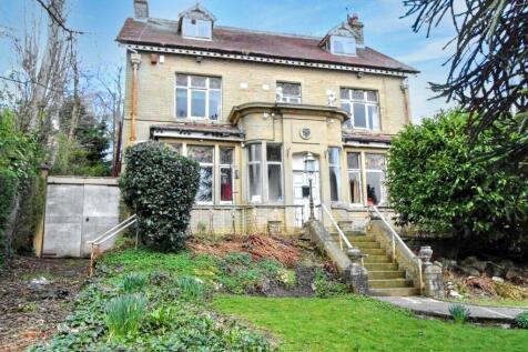 Thornton Road, Thornton, Bradford, BD13 5 bed detached house for sale