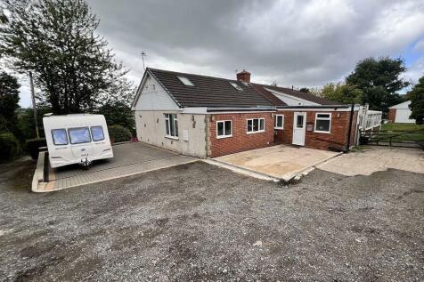 Rock Hill, Castleford, West... 3 bed semi