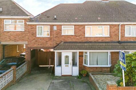 Braemar Road, Cleethorpes... 4 bed semi