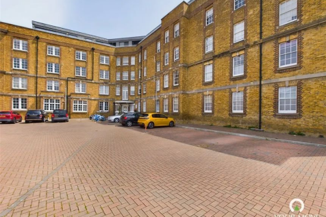 4 bedroom apartment for sale