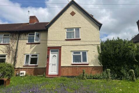 Sturgeons Way, Hitchin... 2 bed apartment for sale