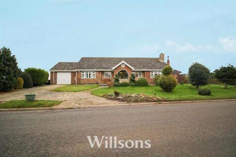 Low Road South, Friskney, Boston... 4 bed detached bungalow for sale