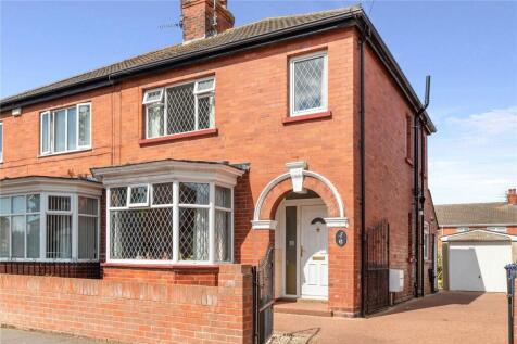 Reynolds Street, Cleethorpes... 3 bed semi