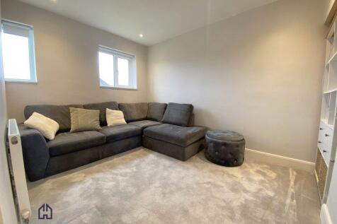 Crawford Gardens, London, London, N13... 1 bed maisonette for sale