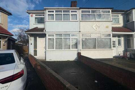 Lonsdale Road, Southall, Middlesex... 3 bed terraced house for sale