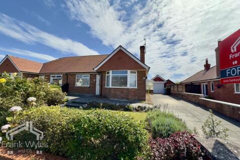 Norwood Road, Lytham St. Annes, FY8 2QN 2 bed semi