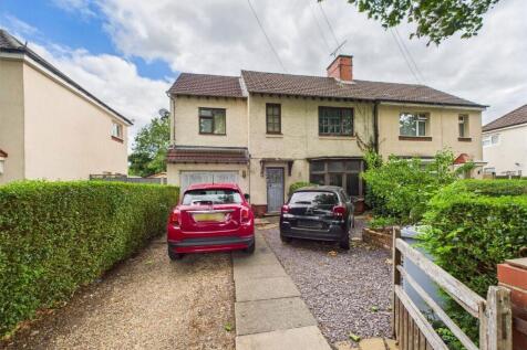 Kettell Avenue, Crewe, Cheshire, CW1 3NJ 3 bed semi