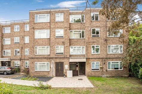 Lambourn Close, Hanwell, Middlesex... 2 bed apartment for sale