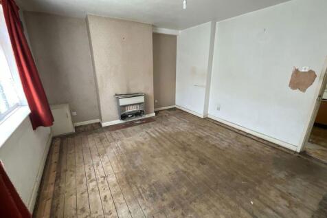 Southgate, Cradley Heath, Sandwell... 3 bed semi