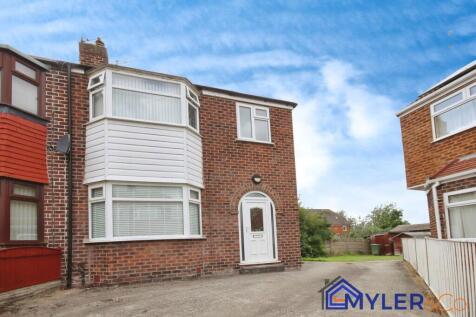 Fairfax Drive, Cheshire, Runcorn... 3 bed semi