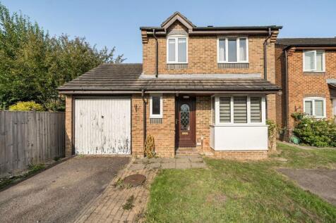 Rowley Court, Caterham, Surrey, CR3 5AY 3 bed detached house for sale