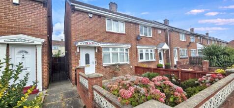 2 bedroom semi-detached house for sale