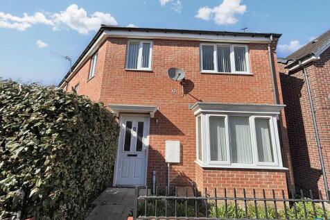 Redworth Mews, Ashington... 1 bed ground floor flat for sale