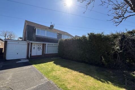 Ashington Drive, Choppington... 3 bed semi