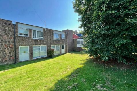 General Bucher Court, Bishop... 1 bed apartment for sale