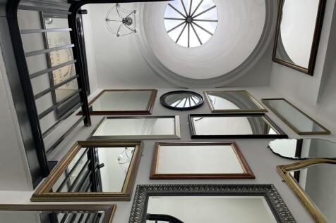 Studio apartment for sale
