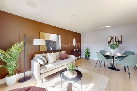 3 bedroom town house for sale