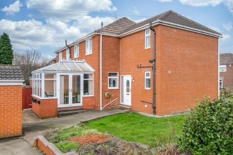 4 bedroom semi-detached house for sale