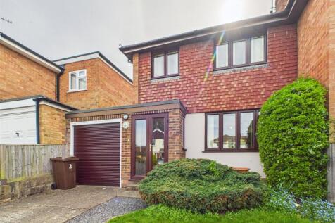 Jerome Road, Woodley, Reading... 2 bed semi