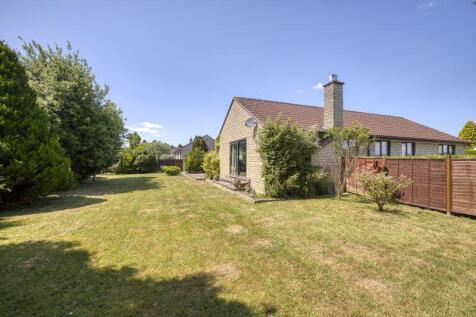 4 bedroom bungalow for sale