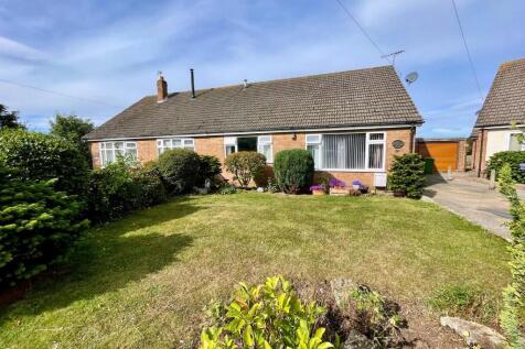 3 bedroom semi-detached bungalow for sale