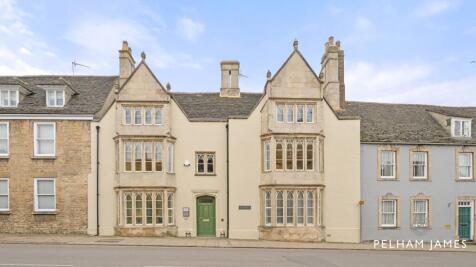 52 High Street, St. Martins, PE9 5 bed townhouse for sale